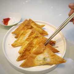 A picture of Pangsit Goreng Udang Ayam.