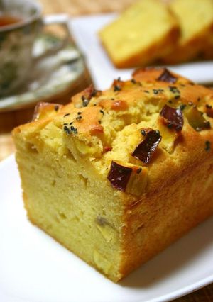 A picture of Sweet Potato Pound Cake.