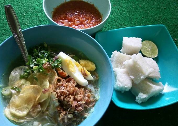 Soto Ayam dan lontong homemade simple