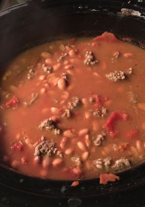 A picture of Crock Pot Chili Made Simple !.