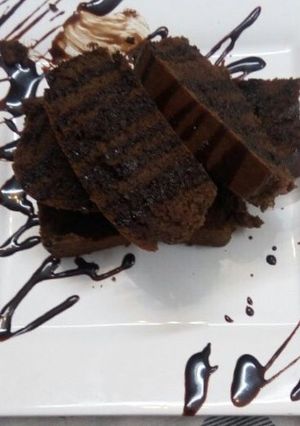 A picture of Eggless chocolate cake in microwave.
