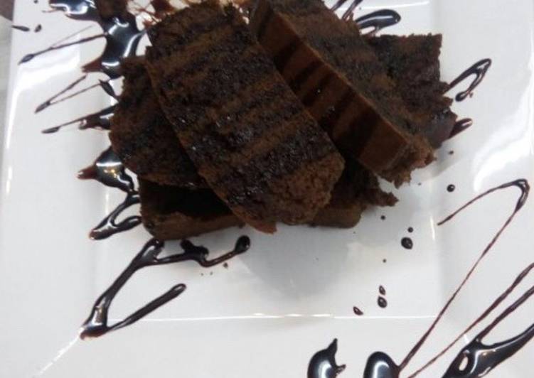 Recipe of Quick Eggless chocolate cake in microwave