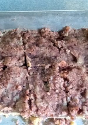A picture of Mutti's Streusel Kugan.