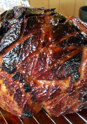 A picture of Apricot Glazed Ham.