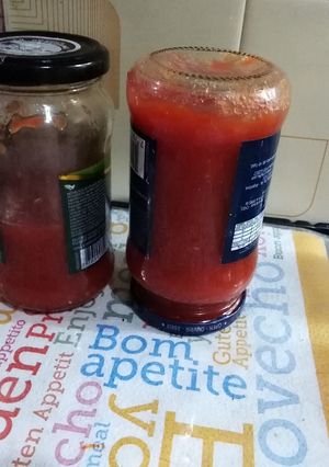 Una foto de Mermelada de tomate con cascaritas de naranjas!!!