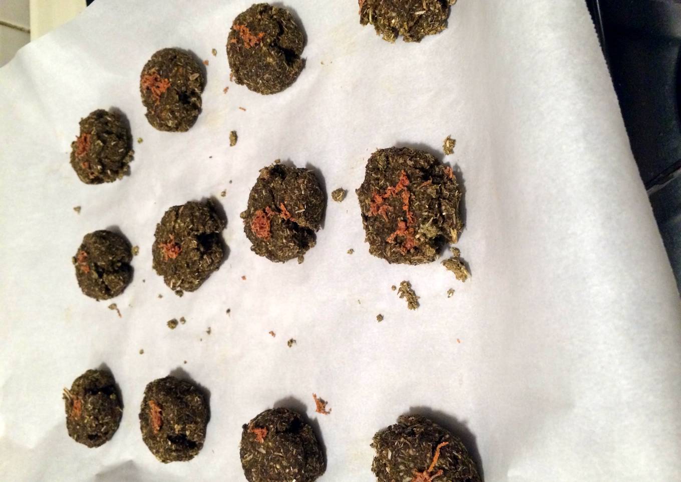 Banana-Carrot Bunny Cookies