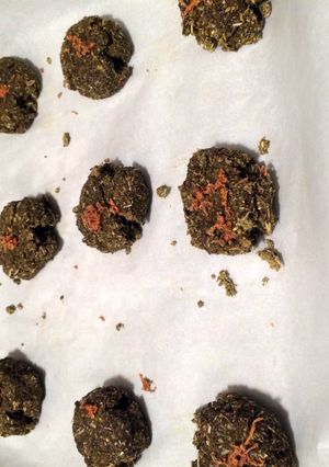 A picture of Banana-Carrot Bunny Cookies.