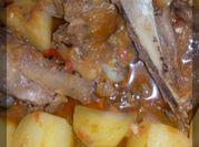 Une photo de patate sauce tomate