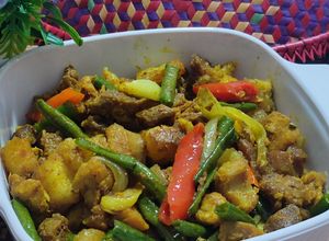 Gambar Daging dan Lemak Goreng Kunyit