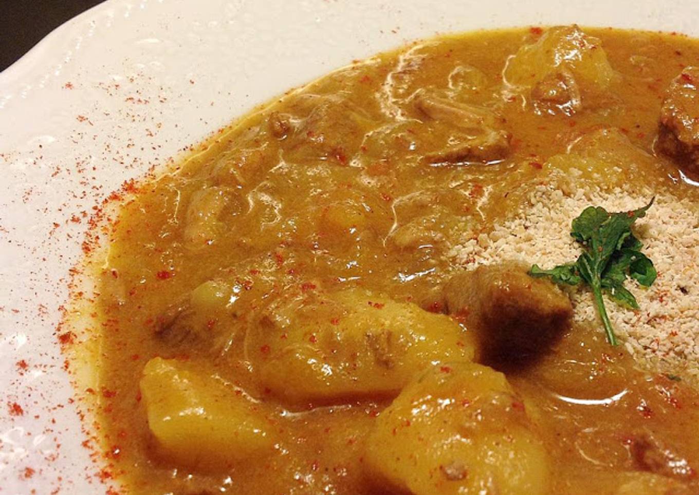 Bondiola de cerdo con leche de coco - comida india