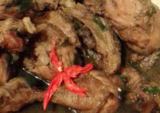 Bagaimana Menyiapkan Rawon ayam bumbu instan yang Sempurna