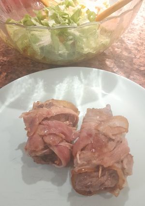 Una foto de Rollitos de carne y panceta