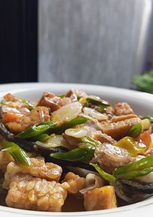 Foto resep Oseng-oseng Ikan Kemarin