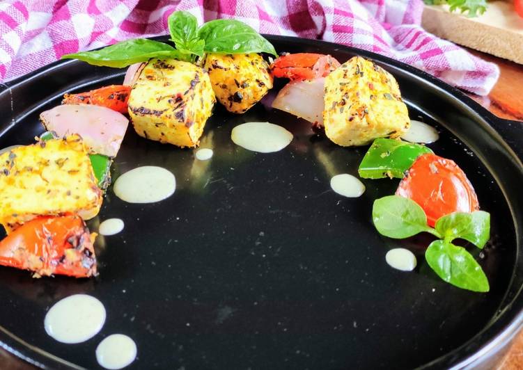 How to Prepare Quick Paneer Tikka with Italian mix spice and Pesto yogurt dip