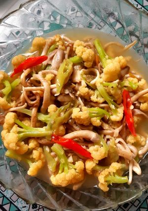 Foto resep Jamur Jerami Kembang Kol Kuah