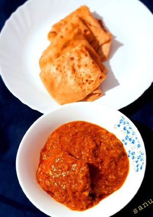 A picture of Egg Omelette Korma.