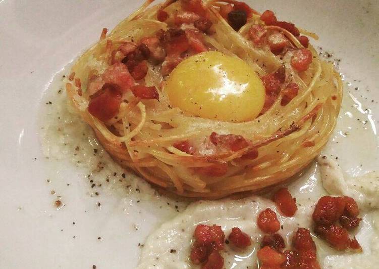 Nidi di carbonara cacio e pepe