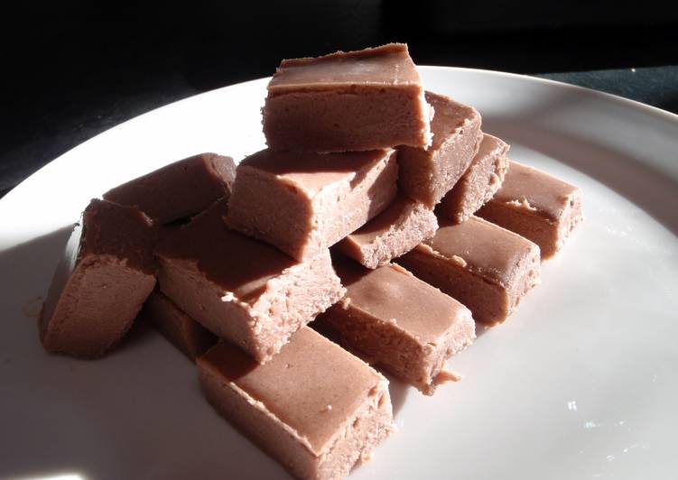 Simple Way to Prepare Perfect Chocolate Fudge