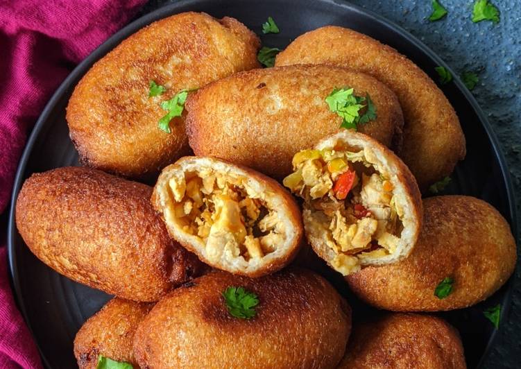 Recipe of Super Quick Homemade Chinese style chicken bread rolls