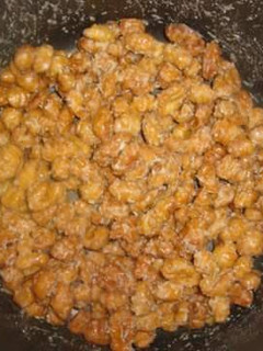 A picture of Swahili traditional munchies.