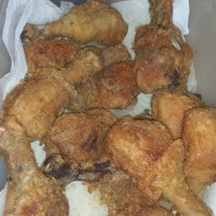A picture of Mommy's Fried chicken.