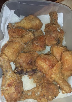 A picture of Mommy's Fried chicken.