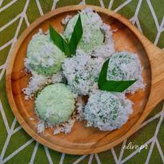 Kue Putu Bambu dan Klepon রেসিপির প্রধান ছবি