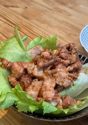 A picture of Hakka Crispy Sliced Pork Belly香脆南乳花肉片.