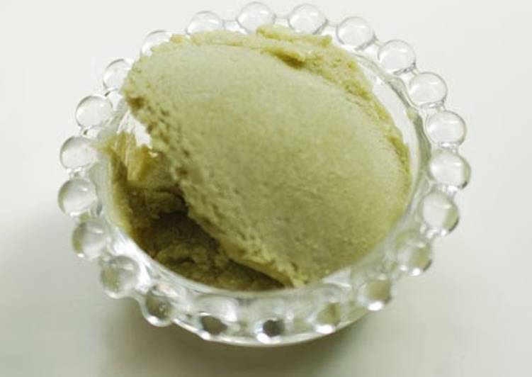 Avocado Ice Cream with Vegetable Based Ingredients Only