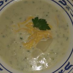 A picture of Easy Potato Leek Soup.