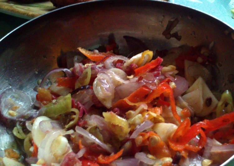 Sambal Matah Balinese style