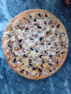 Φωτογραφία της συνταγής Πίτσα Κρητική Καρμπονάρα