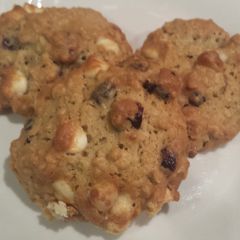A picture of Oatmeal Cranberry White Chocolate Chunk Cookies.