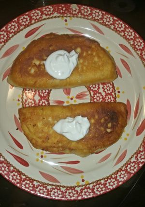 A picture of Empanadas my style.