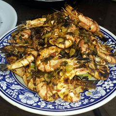 A picture of Prawns with Jack Daniels Sauce.