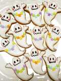 Frosted Cookies Halloween Ghosts
