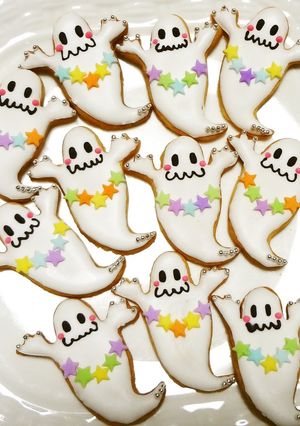 A picture of Frosted Cookies Halloween Ghosts.