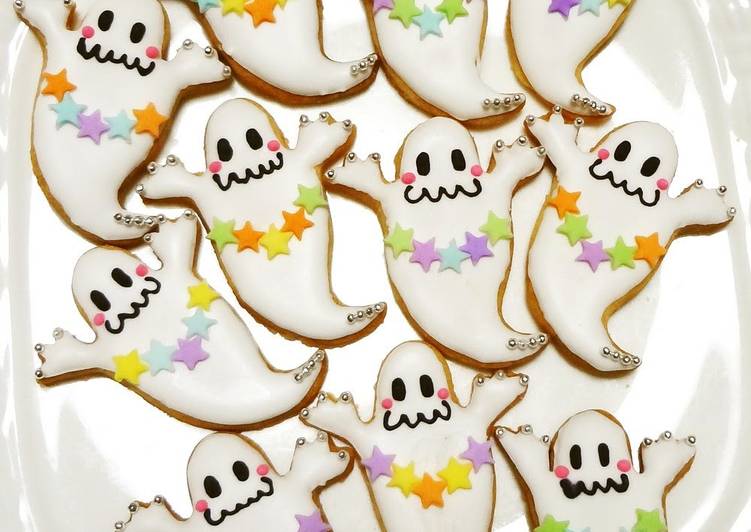 Simple Way to Prepare Homemade Frosted Cookies Halloween Ghosts