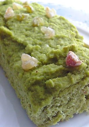 A picture of Flourless Okara Matcha Cake for Dieters.