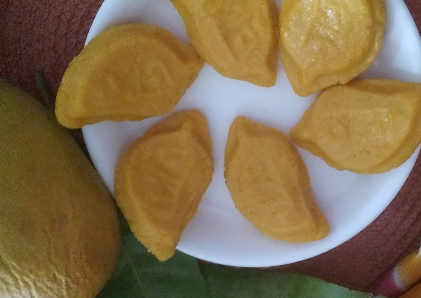 Mango sandesh