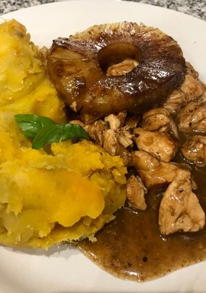 Una foto de Pollo al ananá exprés! Muy rápido! Extra sabor!
