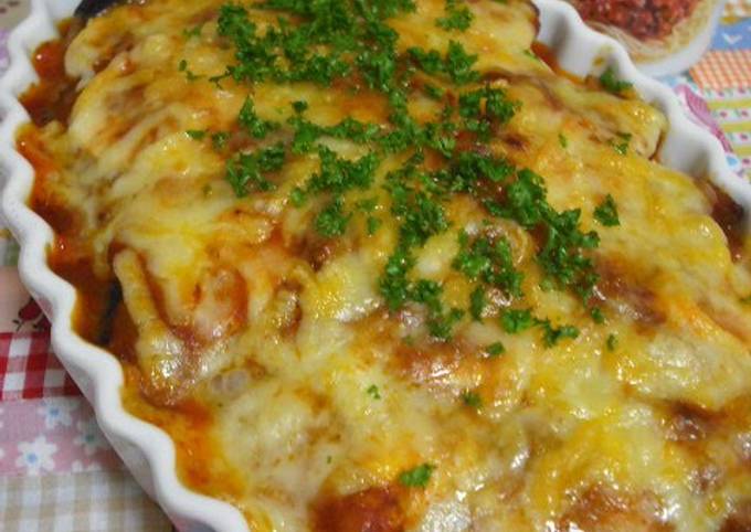 Easiest Way to Prepare Tasty Eggplant and Meat Sauce Gratin