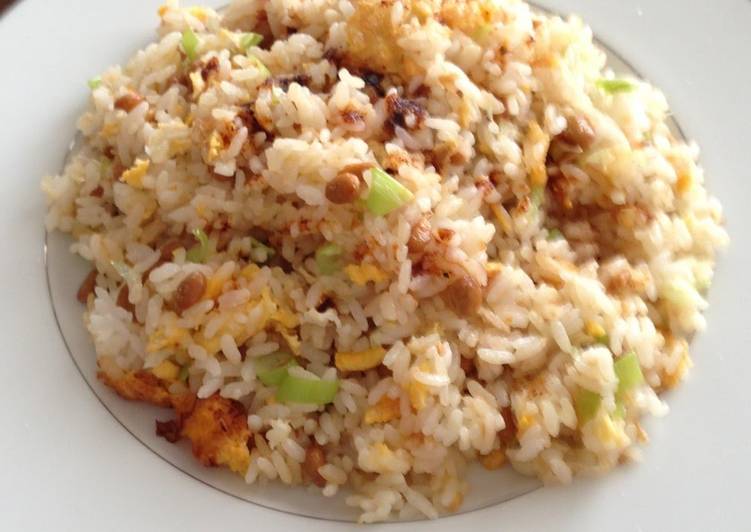 Steps to Make Quick Easy Lunch in 5 Minutes! Natto Fried Rice