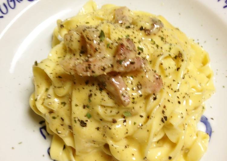 Homemade Tagliatelle Carbonara