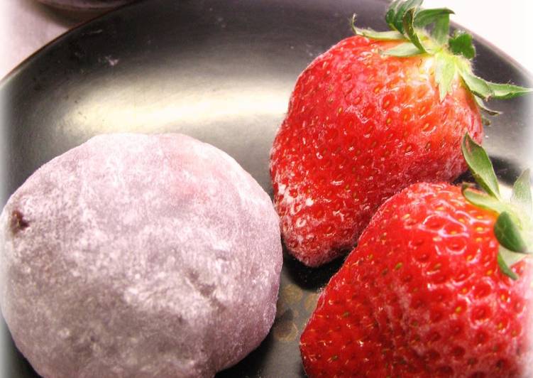 Homemade Strawberry Daifuku