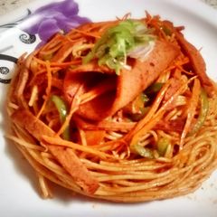 A picture of Chicken salami Spaghetti.