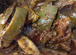 A picture of Aam Ka Achar (mango pickle).