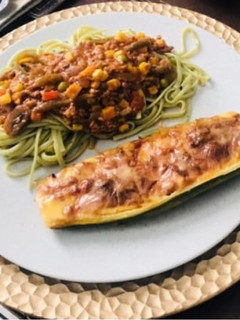 Una foto de ✨Pasta de espinaca y zapallo italiano relleno✨
