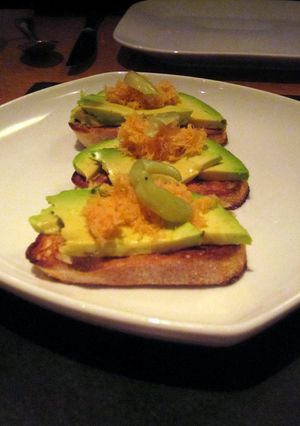 A picture of salmon and cream cheese pinchos.