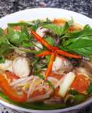 Mì nấu hàu sữa